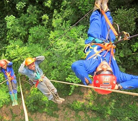 Gua Sebesar Stadion Ini Punya Hutan Bawah Tanah Eksotis, Hidden Gems Tuban yang Berpotensi Viral