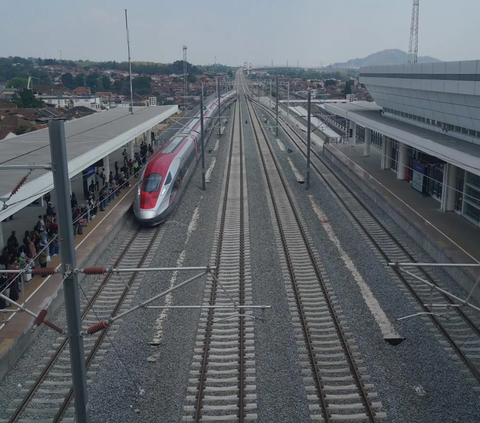 KCIC Klaim Jumlah Penumpang Whoosh Capai 14.000 per Hari