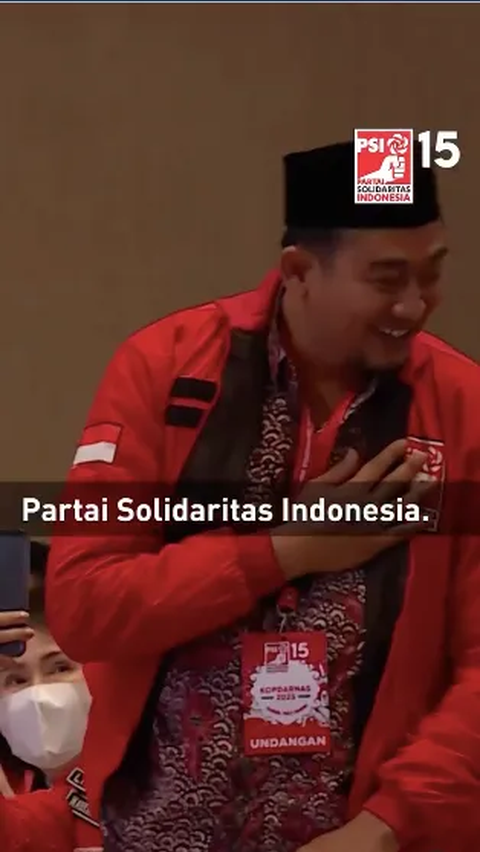 Kader PSI Bajunya Kayak Petugas SPBU, Sosoknya Tak Sembarangan Menantu Presiden Ke-4