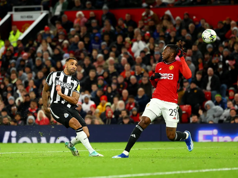 FOTO: Babak Belur Manchester United Kembali Dipermalukan di Old Trafford Usai Dibantai Newcastle 0-3