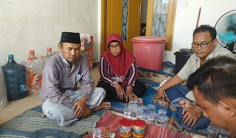 Nurul Afini (49), ibu kandung dari Fitria tak habis pikir mengapa sang besan tega membunuh anak dan calon cucu pertamanya itu.<br>
