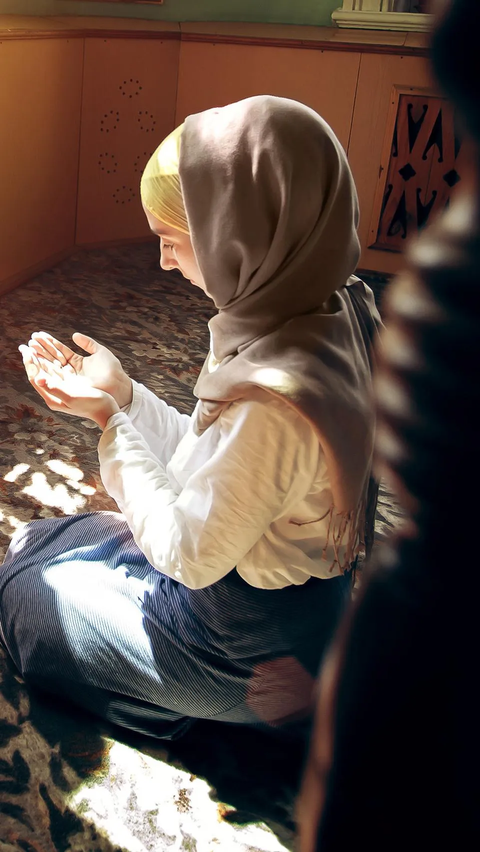 Kumpulan Doa Pagi Islam Sebelum Beraktivitas, Lengkap Disertai Artinya