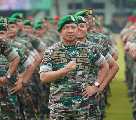 Sosok Jenderal Agus Subiyanto belakangan ini sukses mencuri perhatian masyarakat luas.