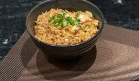 4.	Nasi Ayam Rice Cooker