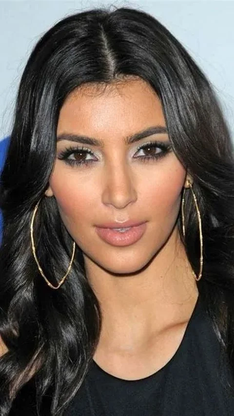 8. Kim Kardashian