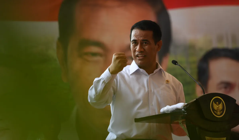 Pada awal periode kedua Jokowi menjabat, dia tidak lagi menjadi Menteri Pertanian.