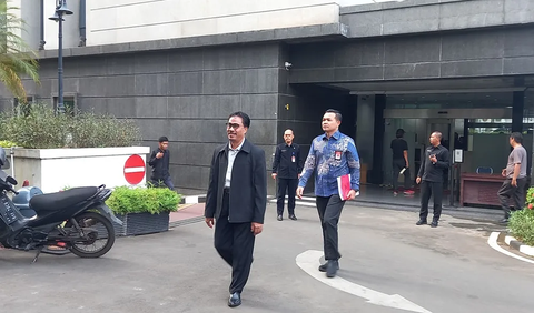 Daniel enggan menjawab apakah dia dilobi-lobi oleh Ketua MK Anwar Usman agar Perkara Nomor 90/PUU-XXI/2023 dikabulkan.<br>