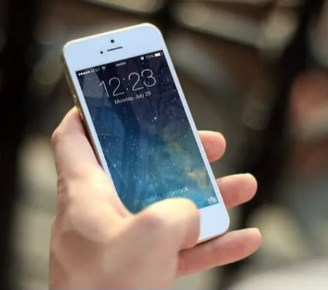 Pesan 4 Unit, Pembeli Hoki Malah Dikirim 60 iPhone 15 Pro Max Senilai Rp1,5 Miliar dari Apple