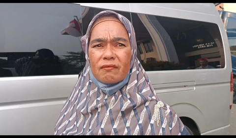 Permintaan itu lantaran Fauziah mengaku tidak sanggup untuk melihat video yang ditampilkan tersebut.<br>