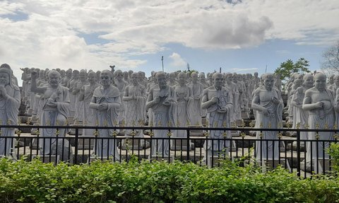 Pesona Patung Seribu Wajah di Tanjungpinang