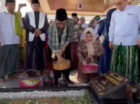 Cawapres Mahfud Terkejut Nyekar ke Makam Ayah Ada Pak Jokowi Lakukan Pengamanan, Ini Dia Sosoknya