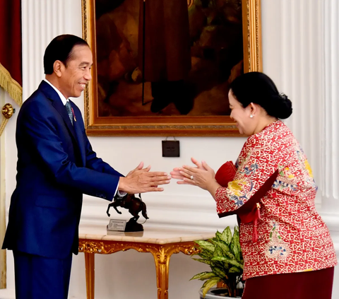 Ketua DPR RI sekaligus Ketua DPP PDI Perjuangan (PDIP) Puan Maharani bertemu dengan Presiden Joko Widodo (Jokowi) di Istana Kepresidenan.