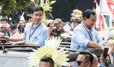 Lebih lanjut, Adjie juga menyatakan, dengan elektabilitas tertinggi maka Prabowo-Gibran akan menjadi pasangan pertama yang lolos ke dalam putaran kedua Pilpres 2024.<br>