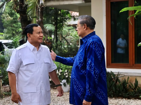 SBY Kenang saat Pertama Bertemu Prabowo di Akabri, Satu Baret Hijau dan Satu Baret Merah