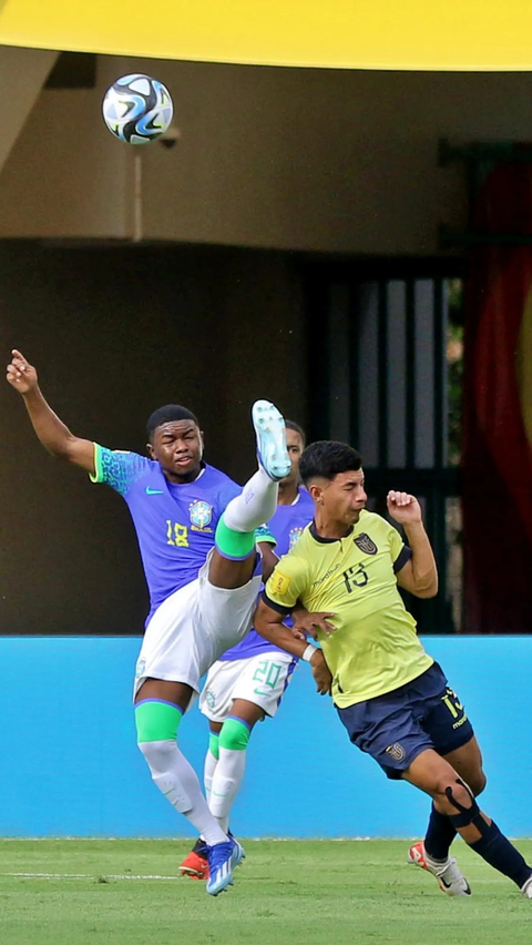 Brasil sukses menjadi tim pertama yang lolos ke babak perempat final Piala Dunia U-17 2023 setelah mengalahkan Ekuador 3-1.