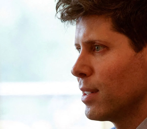 Microsoft Rekrut Eks Bos OpenAI Sam Altman