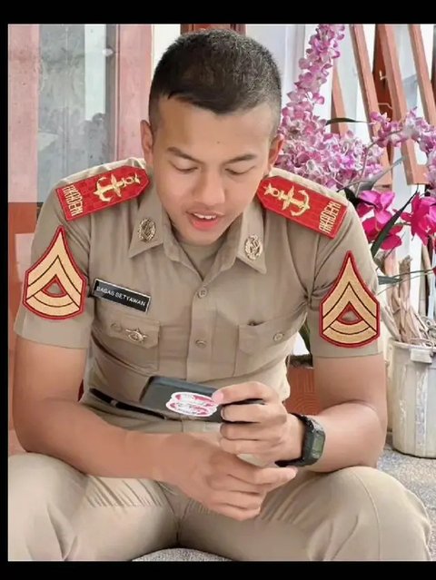 Potret Ganteng dan Gagahnya Putra Sulung Arzeti Bilbina yang Sukses Jadi Tentara