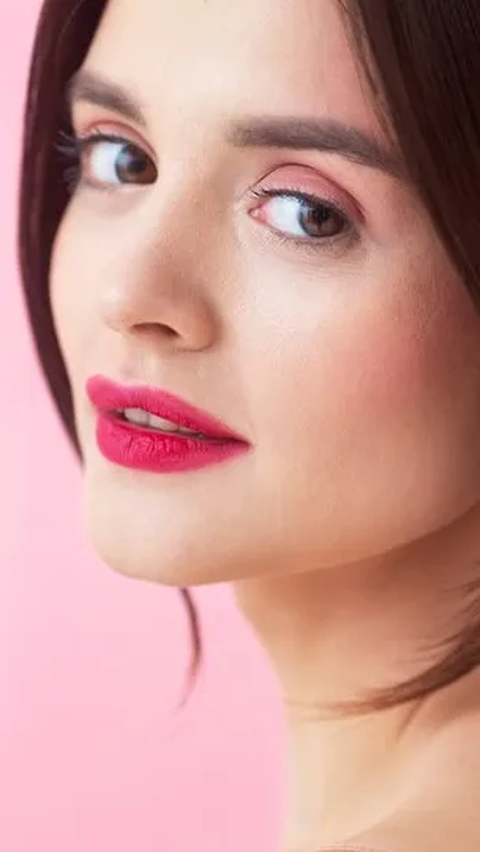 4 Tips Bikin Ombre Lips, Rahasia Cantik dengan Bibir Eksotik