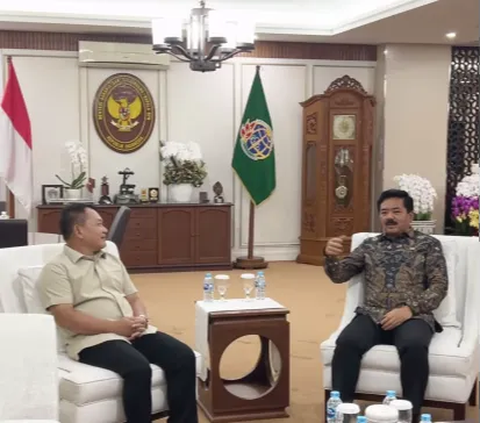 Mantan Panglima TNI Didatangi Adiknya Eks Kasad ke Ruang Kerja, Ada Apa?