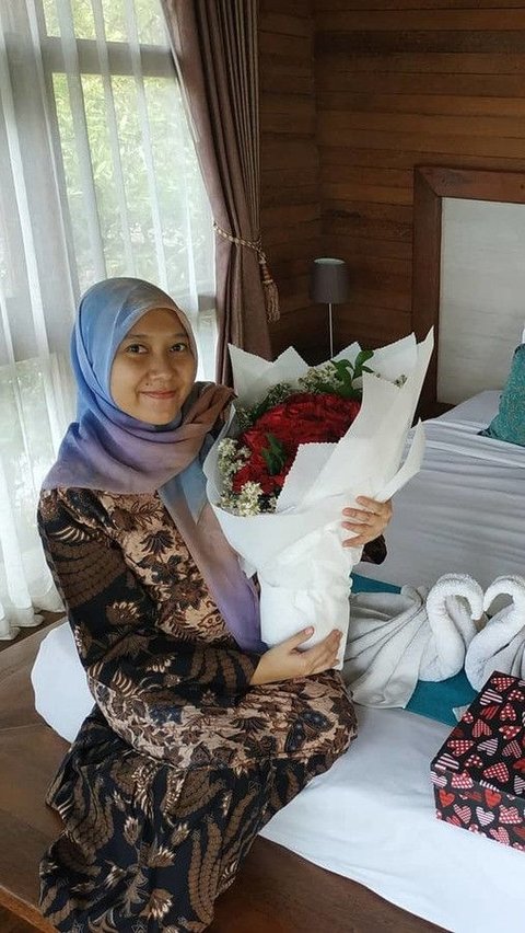 Cantik & Selalu Tampil Sederhana, Potret Dokter Vina Anak Cawapres Mahfud MD yang Tak Tersorot