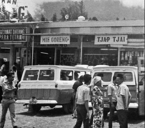 Potret Lawas Rumah Makan Padang di Bandung Tahun 1971, Menu Makanan Beda Banget dengan Masa Sekarang