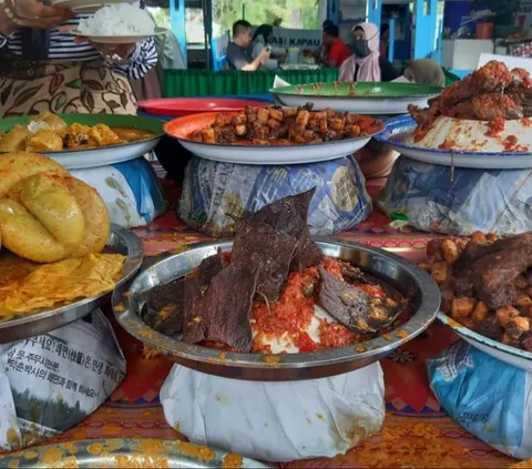 Potret Lawas Rumah Makan Padang di Bandung Tahun 1971, Menu Makanan Beda Banget dengan Masa Sekarang