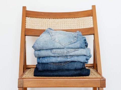 5 Kesalahan Saat Pakai Jeans yang Bikin Rusak Penampilan