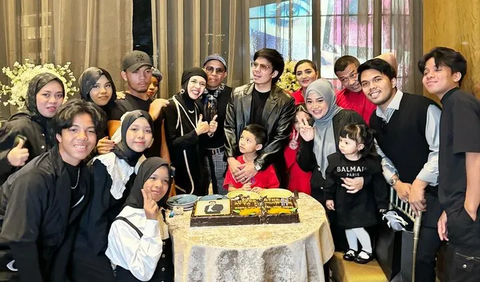 Atta mendapat banyak ucapan selamat ultah dari rekan-rekan artis.<br>