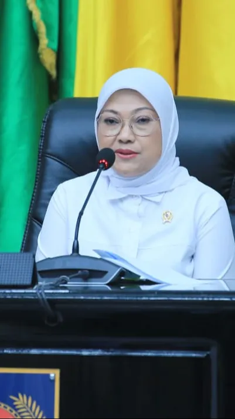 Siapa yang Berhak dapat Gaji di Atas UMP? Begini Kata Menaker Ida Fauziyah