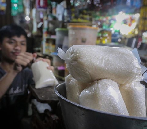 FOTO: Faktor Cuaca, Harga Gula di Jakarta Naik Jadi Rp18.000 per Kilogram