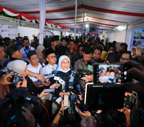 Who is Entitled to Receive a Salary Above UMP? This is What Minister of Manpower Ida Fauziyah Says