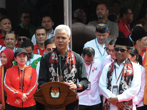 Mantan Wantim NasDem Siswono Yudo Husodo Merapat ke Ganjar-Mahfud, Ini Pertimbangannya