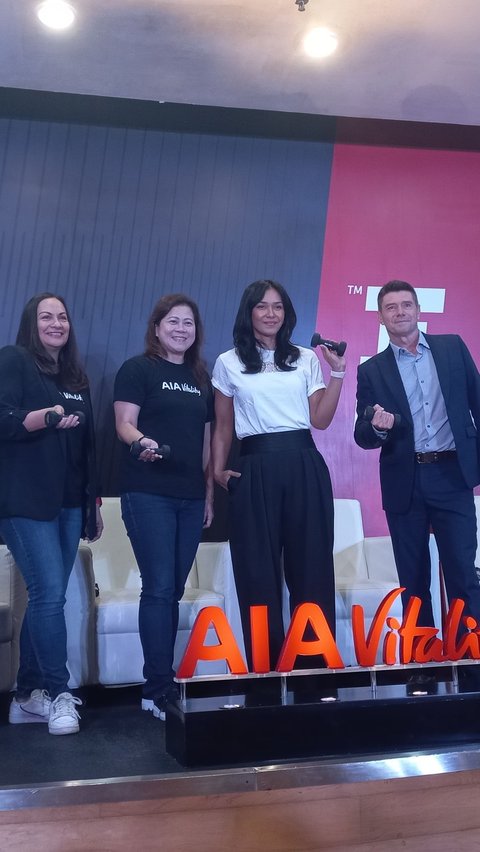 Supporting a Healthier Lifestyle, AIA Vitality Collaborates with Celebrity Fitness and Fitness First