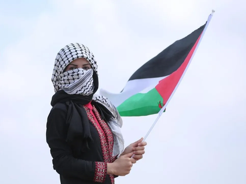 Bayi Tak Bersalah Jadi Korban Israel di Gaza, Siswi SD Sumbang Tabungan 2 Tahun untuk Palestina