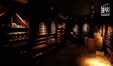 Warehouse Wine