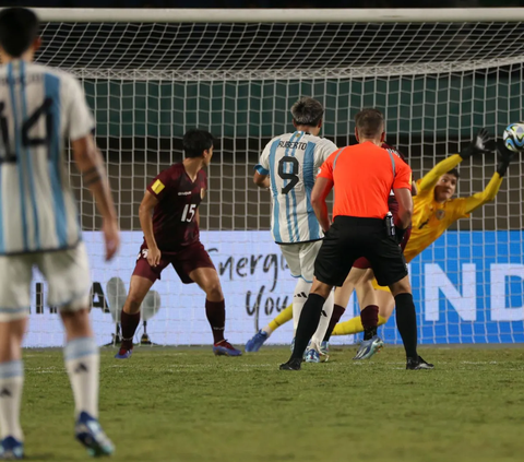 FOTO: Aksi Timnas Argentina Bungkam Venezuela 5-0 hingga Lolos ke Babak Perempat Final Piala Dunia U-17 2023