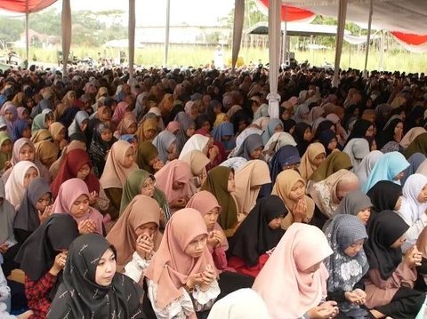Temui Ribuan Santri di Lumajang, Yenny Wahid  Sosialisasikan Sosok Ganjar-Mahfud