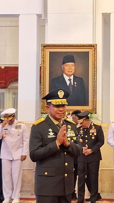 Dilantik Jokowi, Jenderal Agus Subiyanto Resmi Jadi Panglima TNI<br>