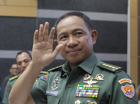Jokowi Officially Inaugurates General Agus Subiyanto as Commander of the Indonesian National Armed Forces