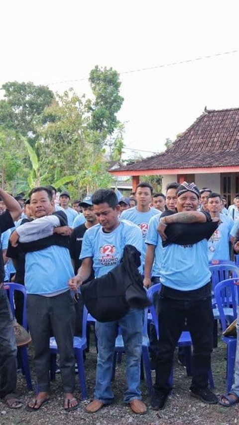 Ratusan Petani Pendukung Ganjar di Jateng Beralih Dukung Prabowo-Gibran<br>