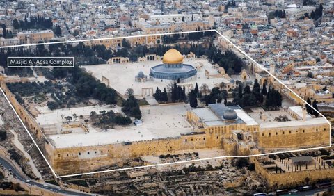 Masjid Al Al-Aqsa merupakan kiblat pertama bagi umat muslim di seluruh dunia saat melaksanakan sholat.