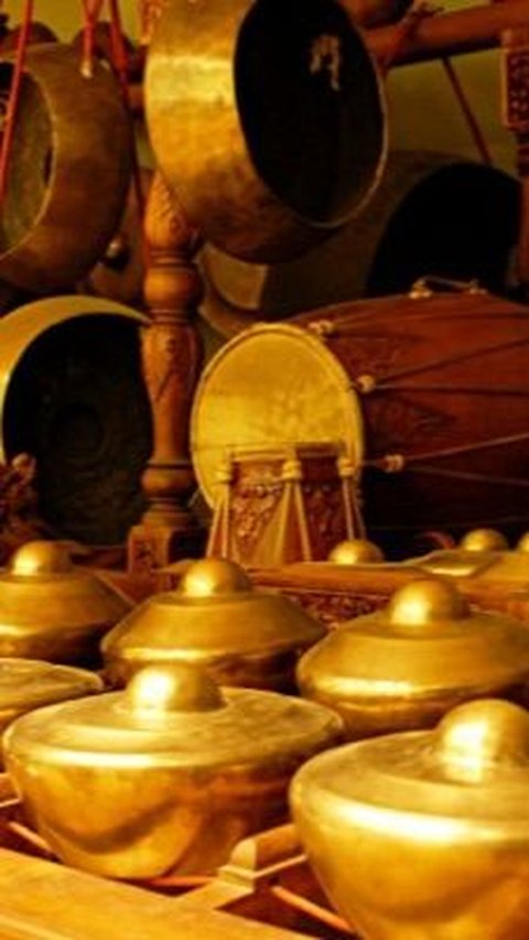 4. Suara Gamelan Sepanjang Perjalanan Pendaki