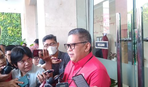 Hasto menegaskan tanda atau ciri dari proses pemenangan Ganjar-Mahfud adalah dukungan dari gerakan rakyat di akar rumput.<br>