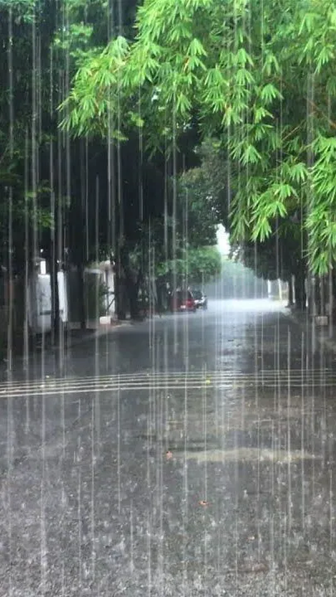 70 Kata-Kata Bijak tentang Hujan yang Penuh Makna Mendalam & Menyentuh Hati