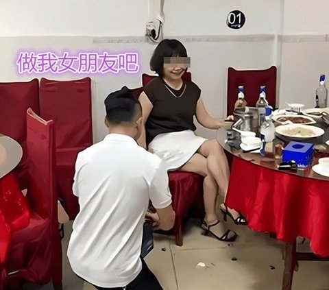 Viral Employee Proposes to Older Boss in the Workplace, Creates a Stir Among Colleagues