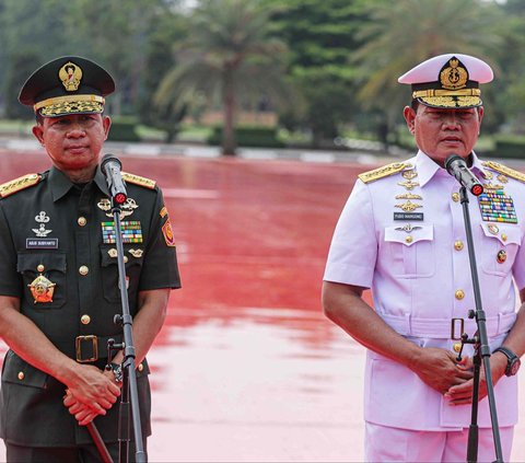 Dalam kesempatan tersebut Laksamana Yudo menitipkan pesan kepada Jenderal Agus agar TNI tetap profesional, modern dan tangguh dalam menjaga kedaulatan Republik Indonesia.