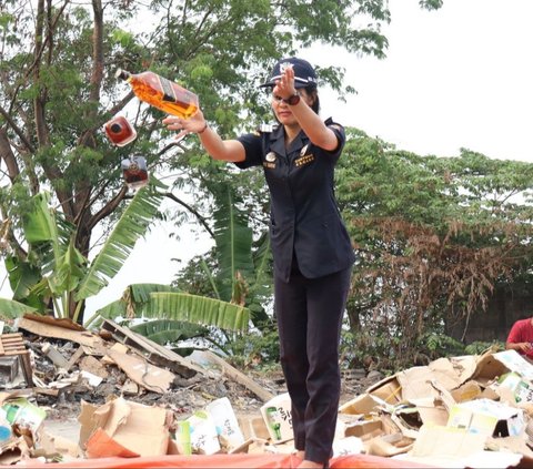 Puluhan Ribu Miras Ilegal di Pasuruan Dimusnahkan, Nilainya Capai Setengah Miliar Lebih