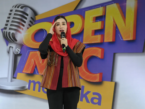 Curhat Istri Bupati Trenggalek, Dapat Undangan 'Horror' Stand Up Comedy