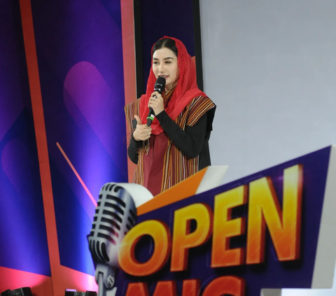 Curhat Istri Bupati Trenggalek, Dapat Undangan 'Horror' Stand Up Comedy