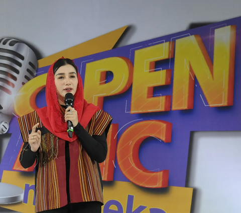 Curhat Istri Bupati Trenggalek, Dapat Undangan 'Horror' Stand Up Comedy